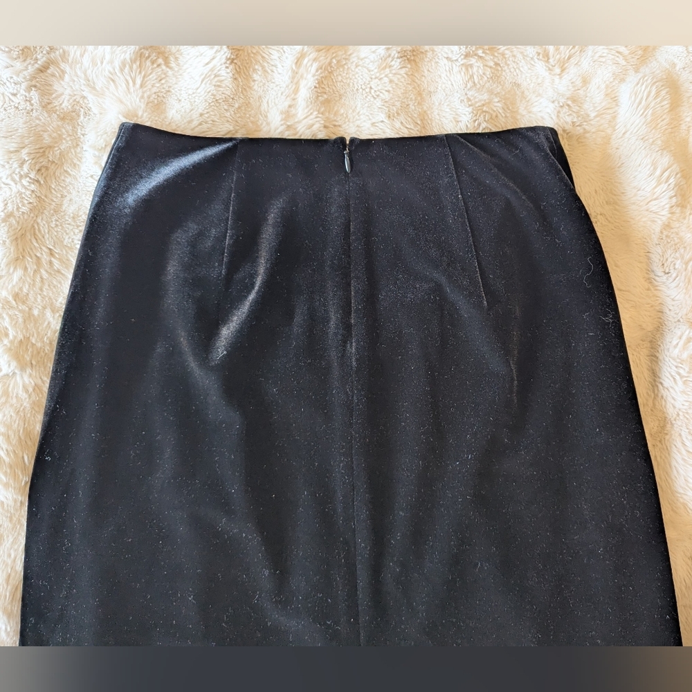 White House Black Market Black Velvet Pencil Skirt - Picture 3 of 5